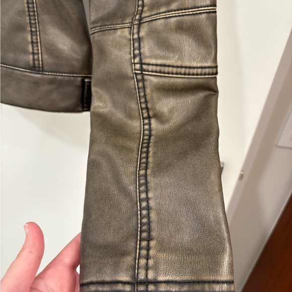 Stradivarius Vintage Style Vegan Leather Moto Jacket Size XS - Picture 10 of 12
